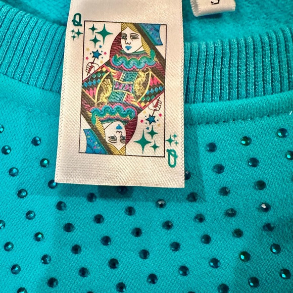 Unique QUEEN OF SPARKLES Teal Sweater with Burger Motif - Picture 3 of 5